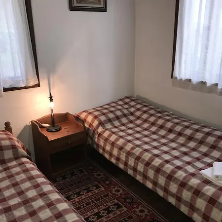 Дом отдыха Tacheva Family House - Pool Access