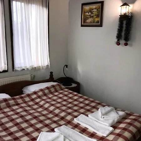 Tacheva Family House - Pool Access *