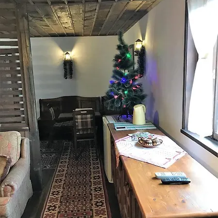 Tacheva Family House - Pool Access Дом отдыха *