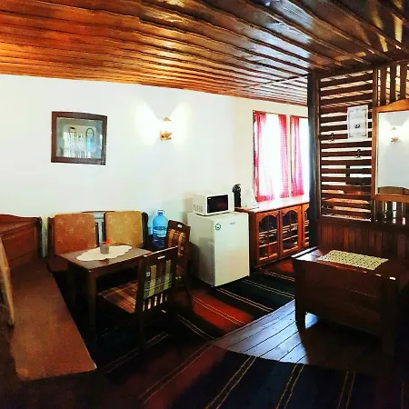 Tacheva Family House - Pool Access Дом отдыха