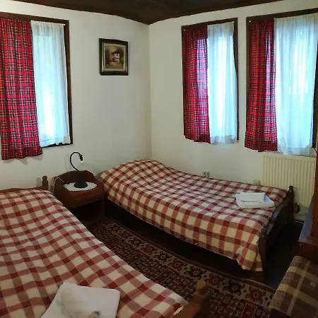 Дом отдыха Tacheva Family House - Pool Access