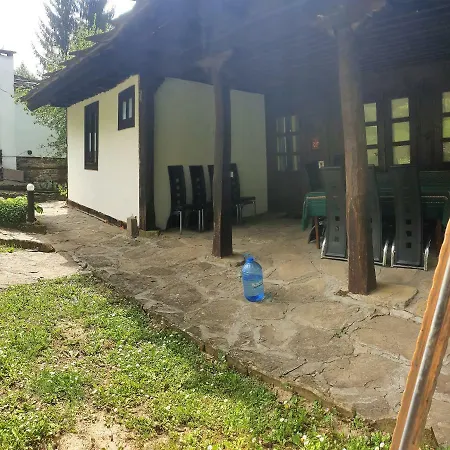 Tacheva Family House - Pool Access * Боженците